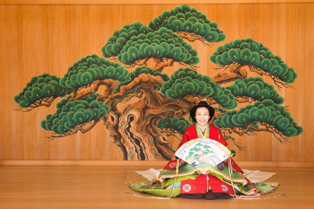 鳩森八幡神社の結婚式（十二単）